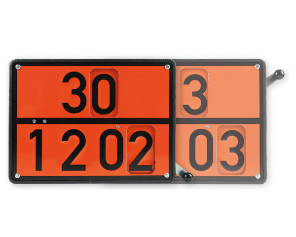 Oranges Schild mit schwarzem Rand und Kantenschutz und 30/1202 und 33/1203