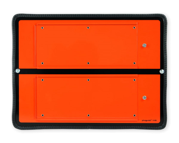 Oranges Schild mit schwarzem Rand, schwarzer Mittelinie und Kantenschutz starr